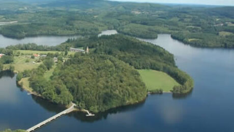 lac de vassiviere in de Limousin